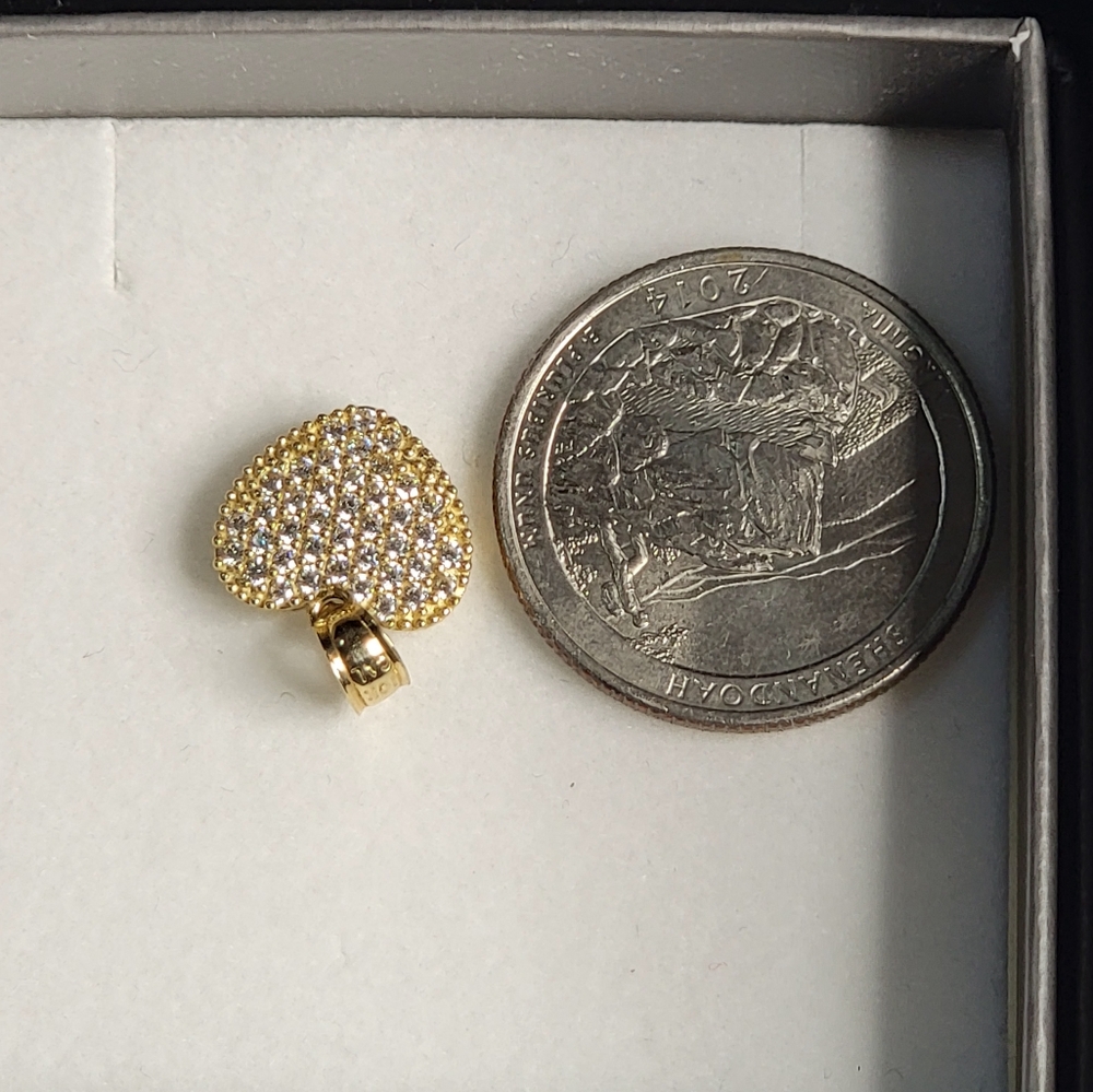 10k Gold heart pendant - Picture 4 of 4